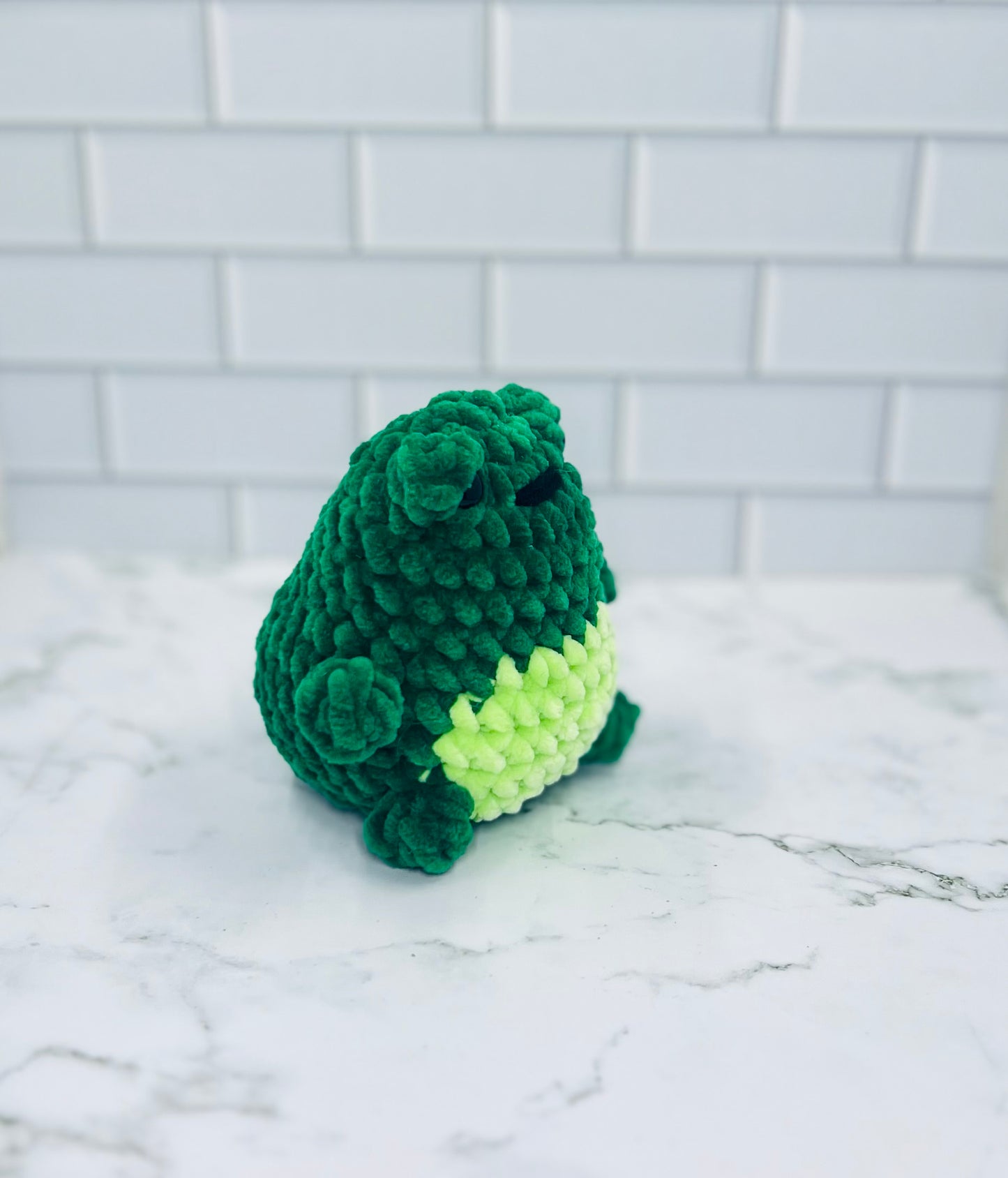 Chunky Crochet Frog Plushie | Soft & Cuddly Amigurumi Buddy